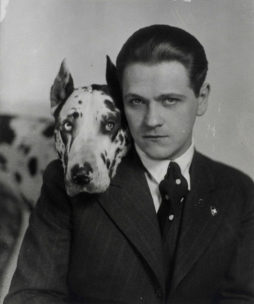 Eugeniusz Bodo i jego pies, fot. Benedykt Jerzy Dorys